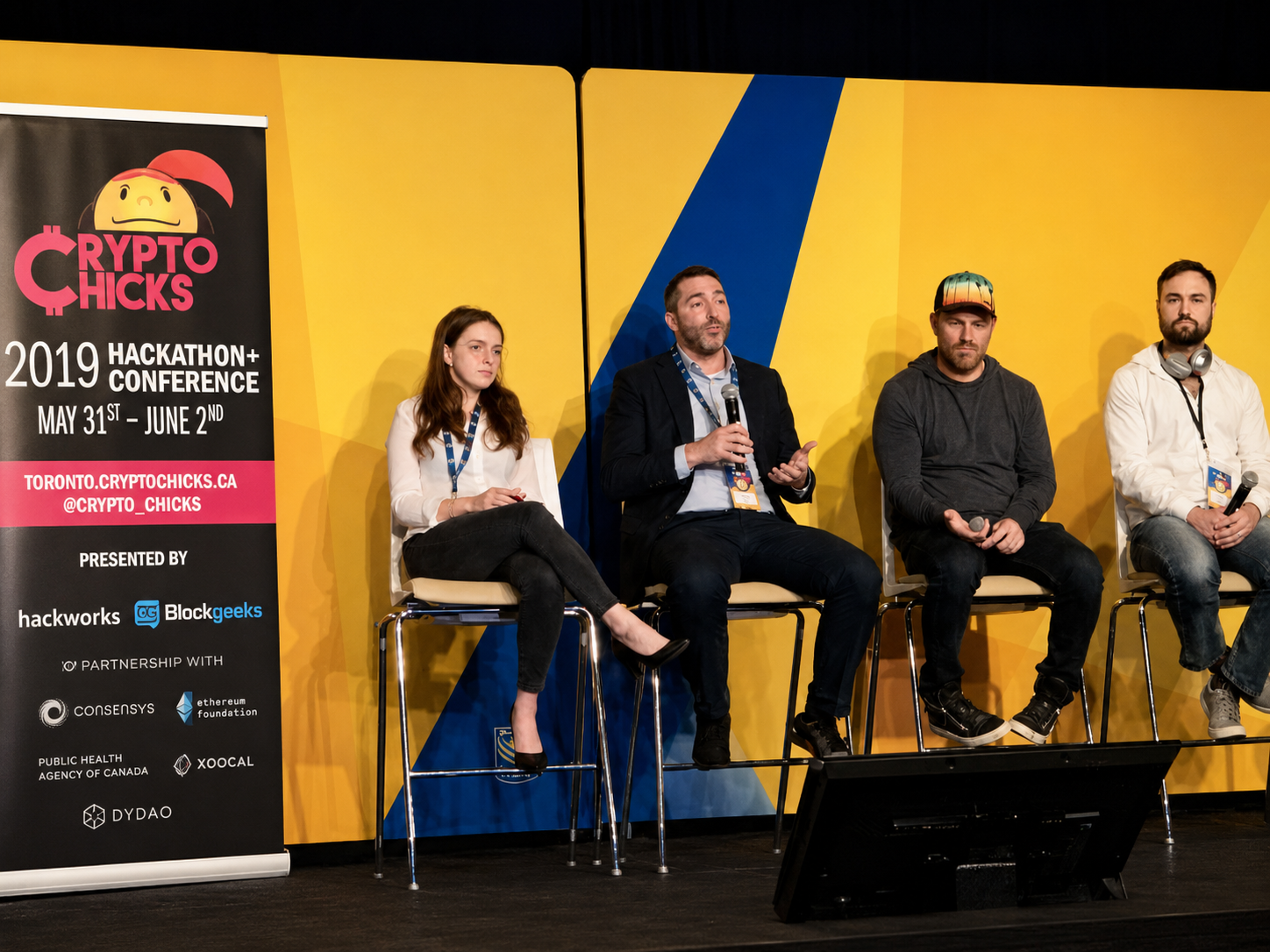 CryptoChicks Hackathon 2019 panel